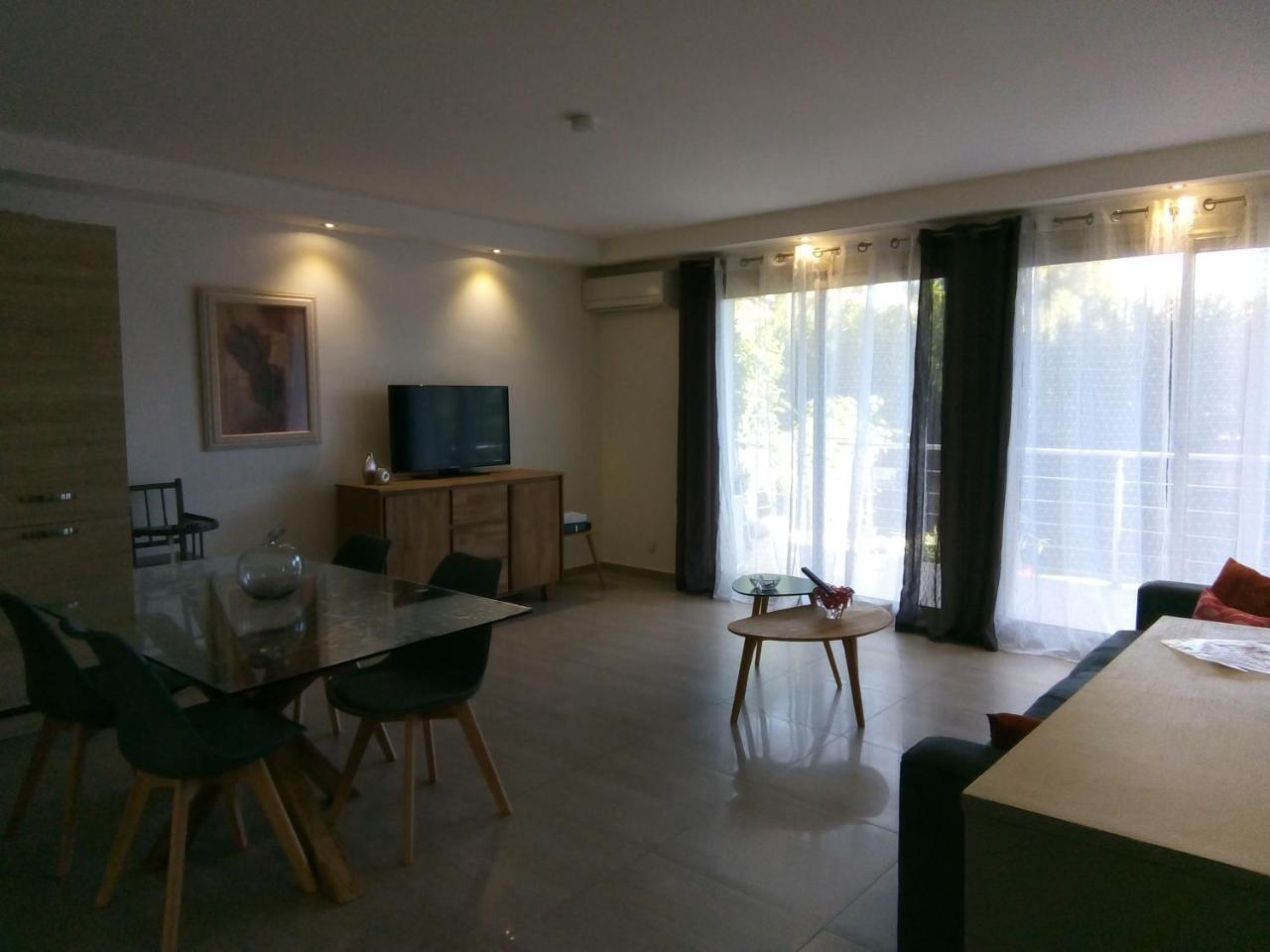 Le Cytharis Apartment